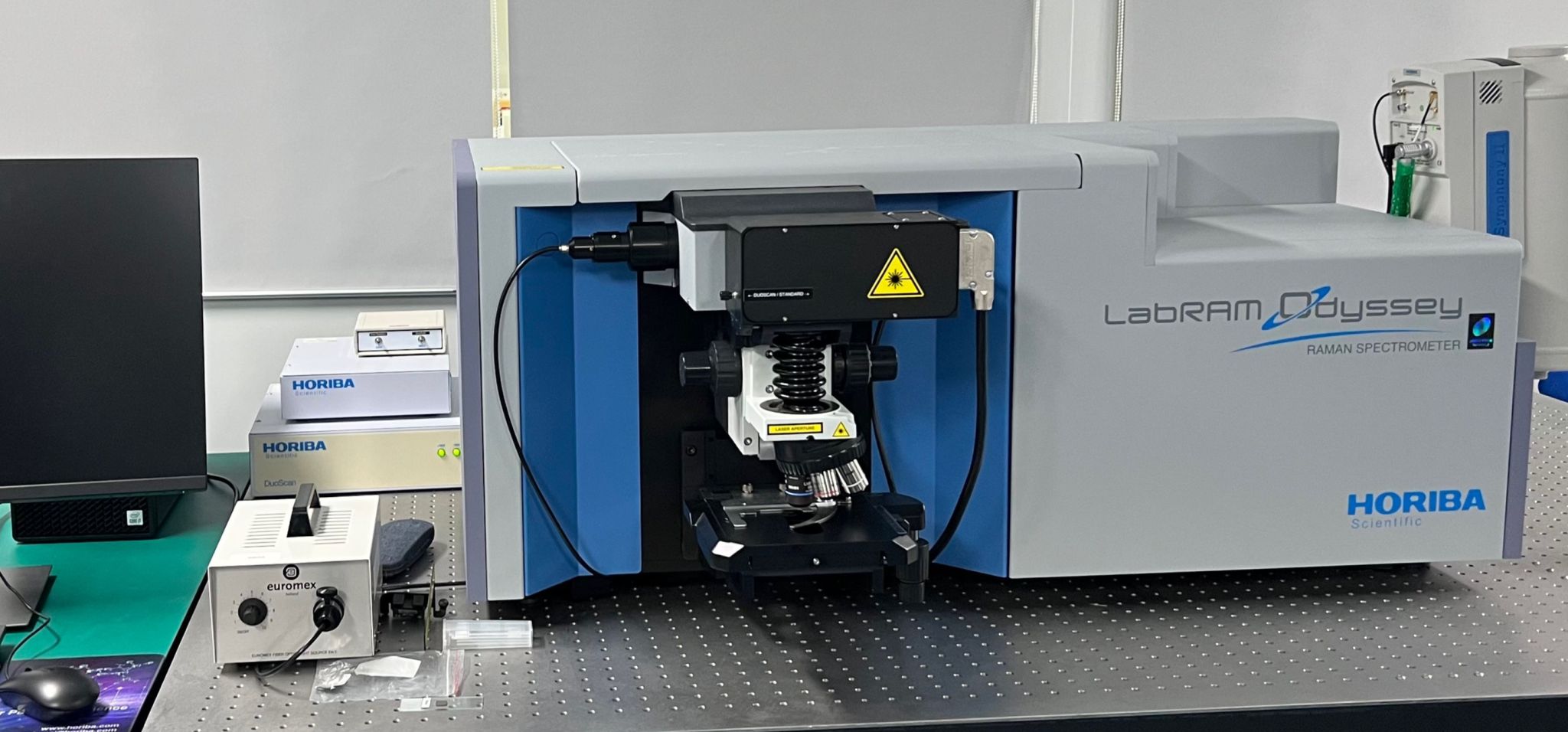 Confocal Raman Spectroscopy and High Harmonic Measurement System (LabRAM Odyssey)